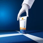 Kép 2/3 - La Roche-Posay Invisible UV SPORT PRO-RESISTANCE fényvédő tej SPF50+ 200ml